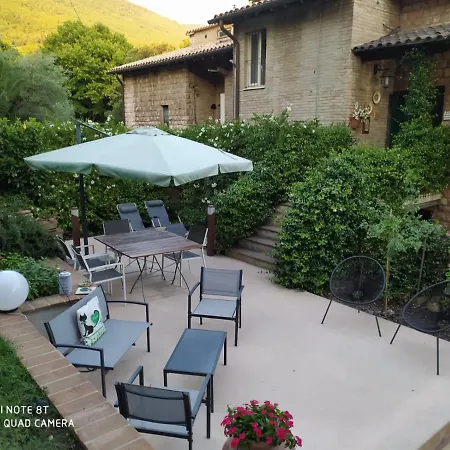 Eden House Apartmán