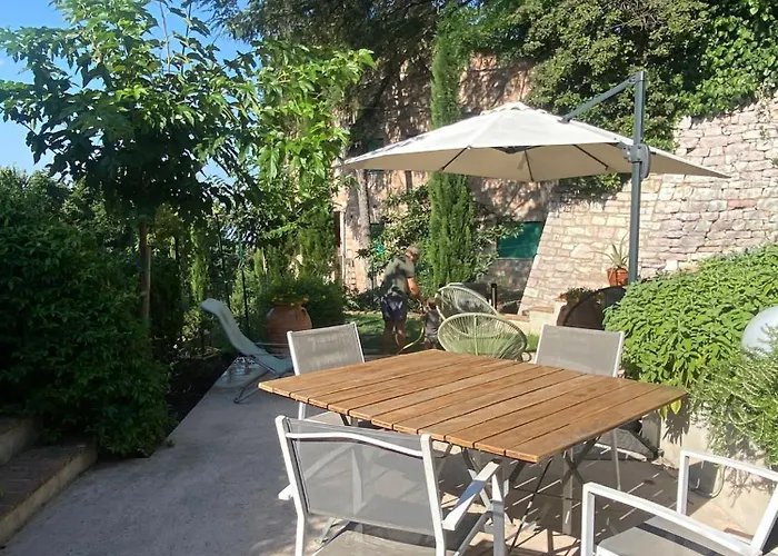 Apartamento Eden House Asís